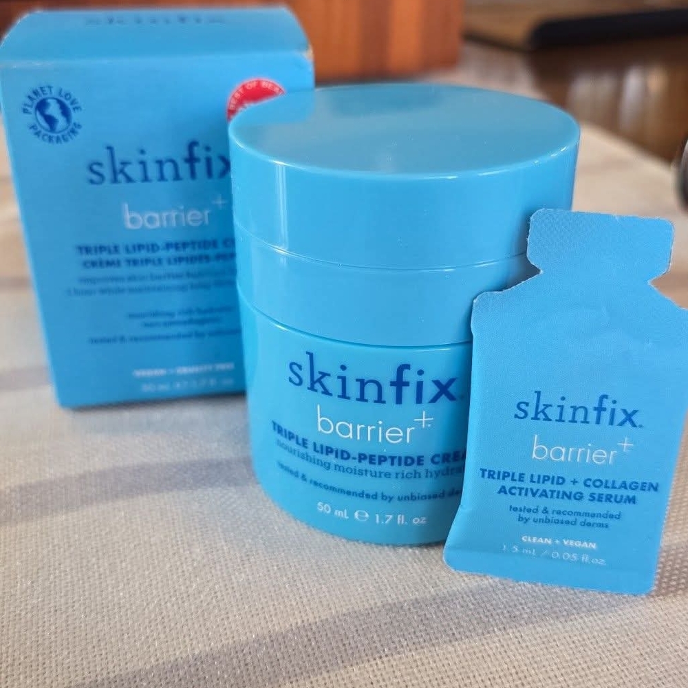 Skinfix Barrier+ Triple Lipid-Peptide Cream - Vibrant Blue